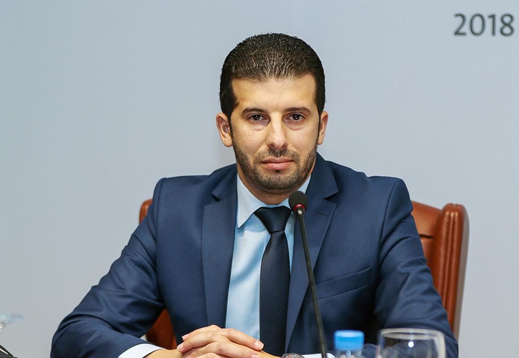 رابح زغوني: بين الثروة والقوة: الاقتصاد السياسي لسياسة الطاقة الأميركية في منطقة الخليج العربية